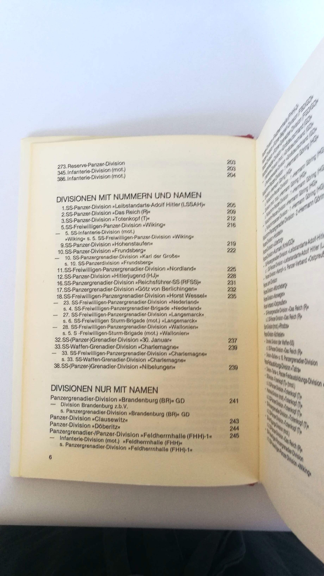 Stoves, Rolf (Verfasser): Die gepanzerten und motorisierten deutschen Grossverbände (Divisionen u. selbständige Brigaden) 1935 - 1945 / Rolf Stoves