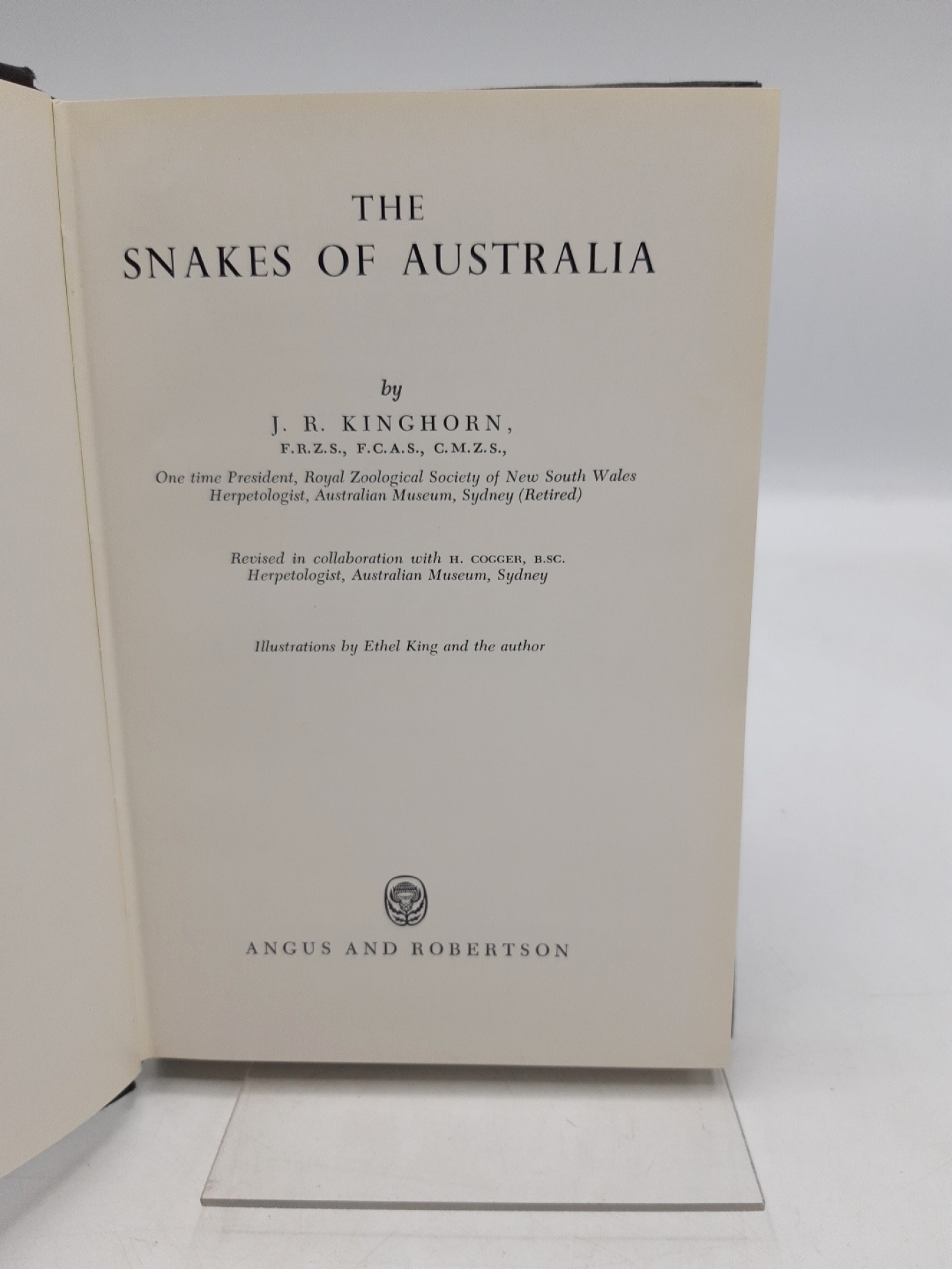 Kinghorn, J.R.: Snakes of Australia.