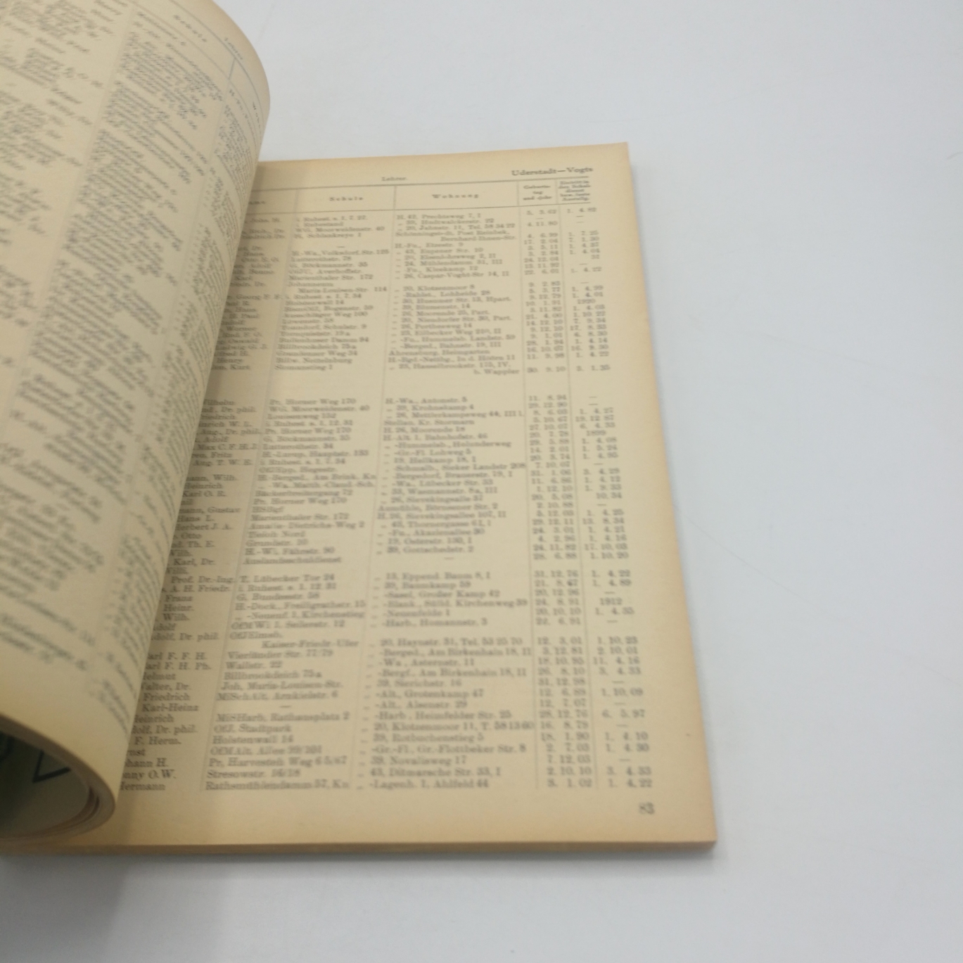 NS-Lehrbuch, Gauwaltung Hamburg (Hrs.), : Hamburgisches Lehrerverzeichnis für das gesamte Stadt- und Landgebiet - Mit einem Gesetzesanhang. Schuljahr 1938 - 1939