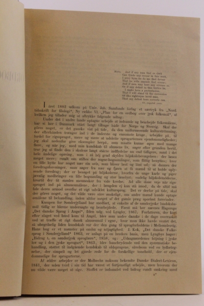 H.F. Feilberg: Bidrag til en Ordbog over Jyske Almuesmal. 1886-1914. Udgivet af Universitets-Jubilaeets Danske Samfund.